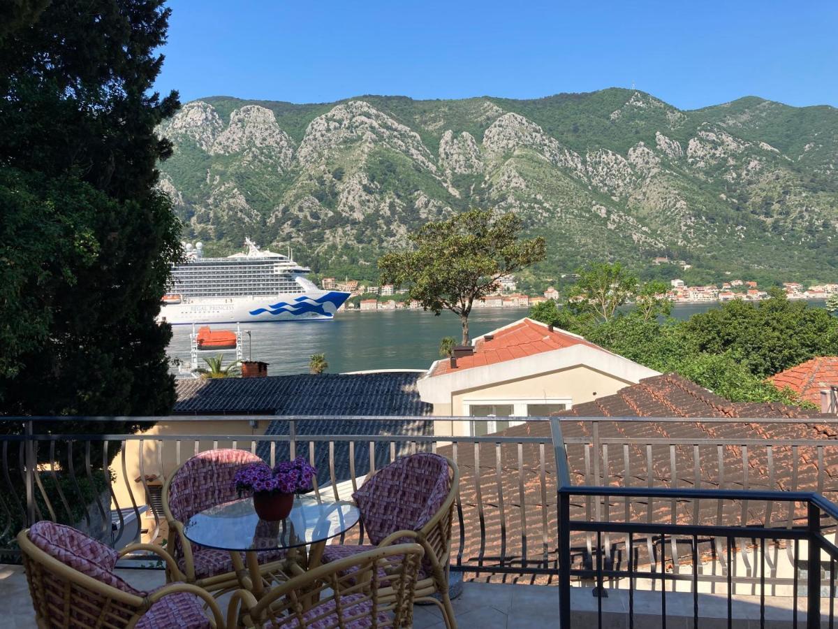 Urosevic Seaside Apartments Kotor Exterior photo