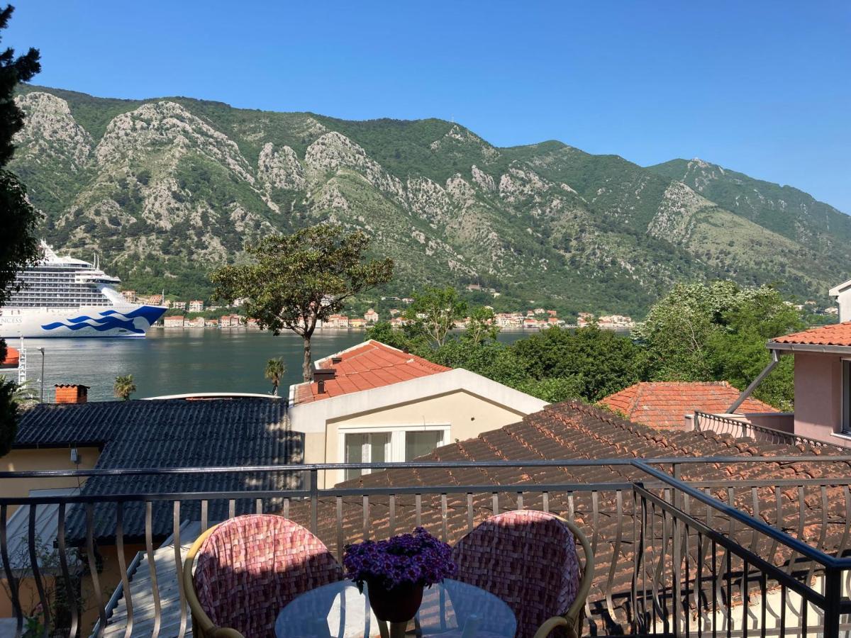 Urosevic Seaside Apartments Kotor Exterior photo